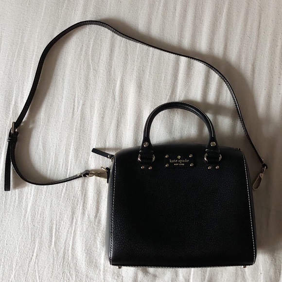 kate spade Handbags - Kate spade medium bag