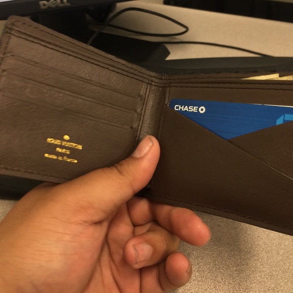 Louis Vuitton Wallet - Picture 2 of 5