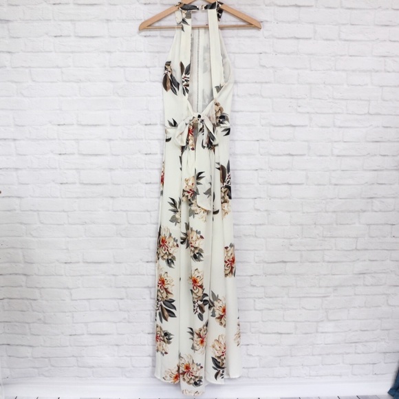 'Fitting In Floral' Maxi Dress - Picture 2 of 8