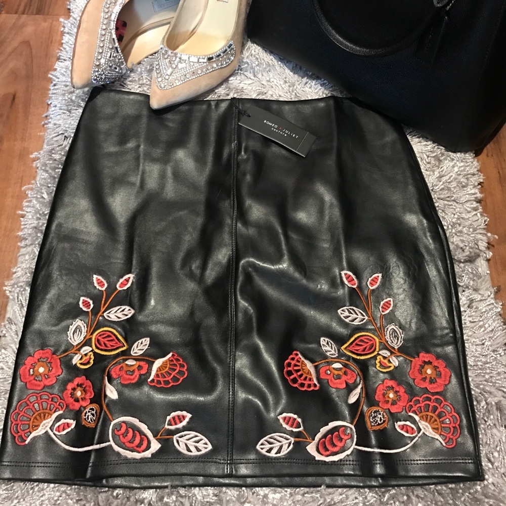 Romeo & Juliet CoutureFaux Leather Skirt