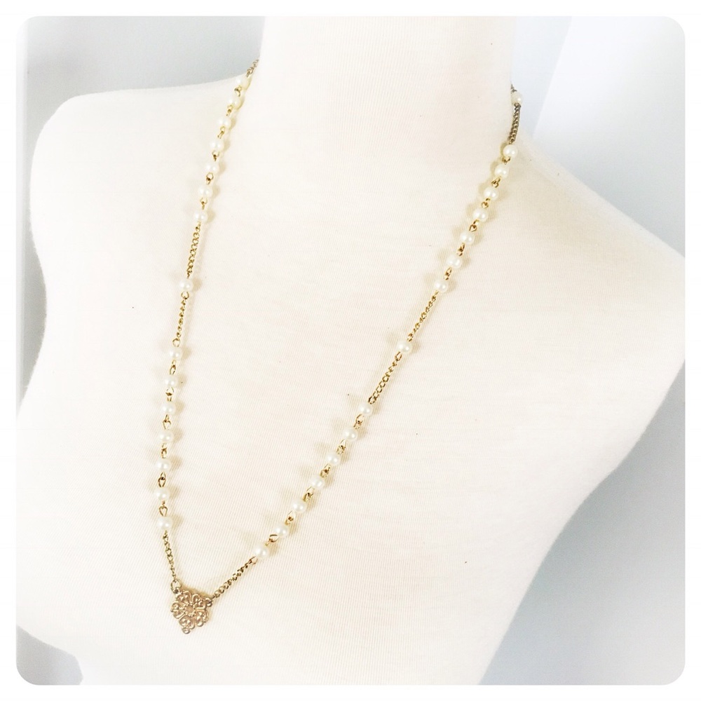 Vintage ~ Faux Pearl Necklace