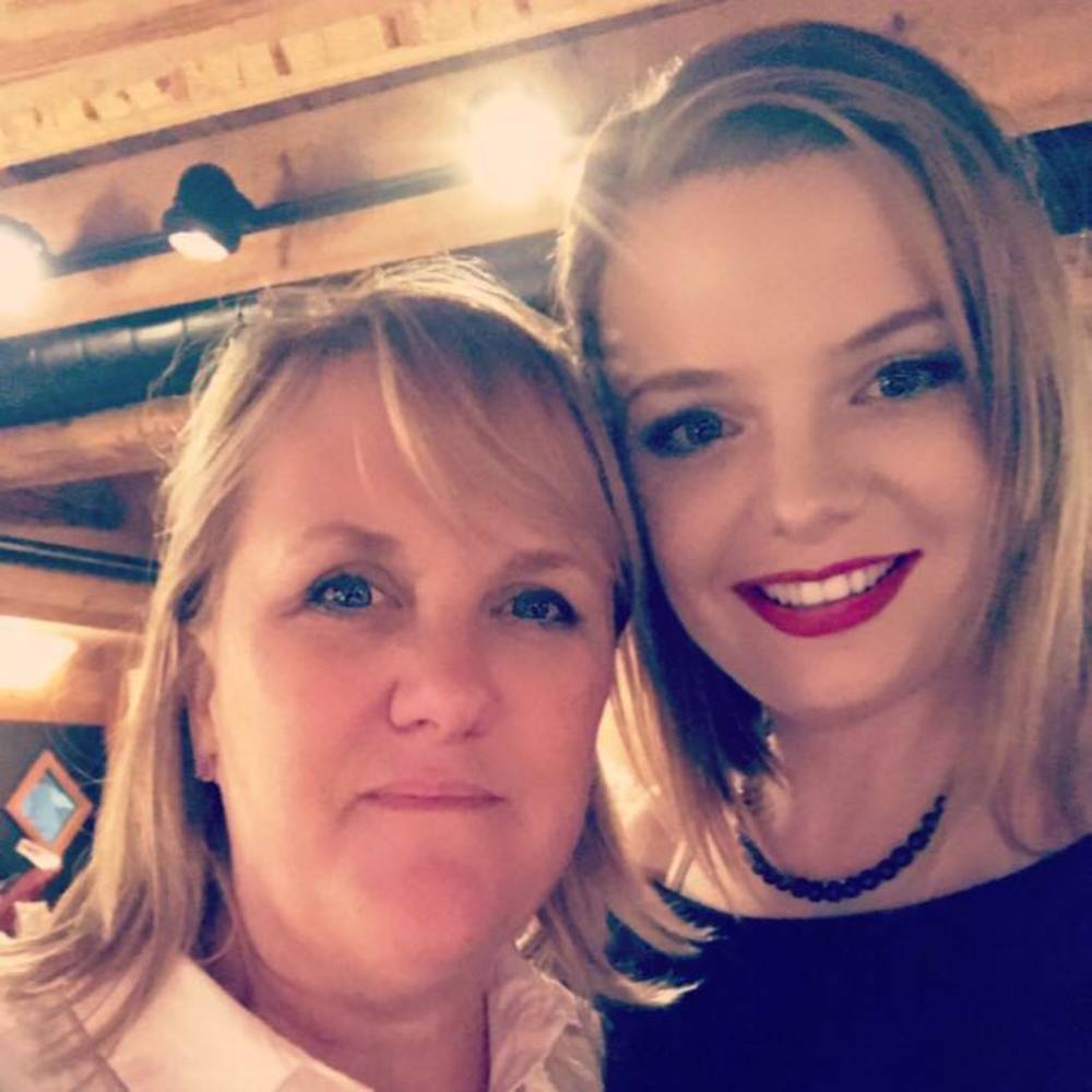 Meet your Posher, Cara