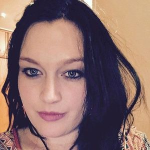 Meet your Posher, Elise