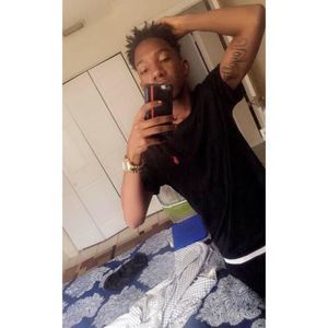 Meet your Posher, Derrick