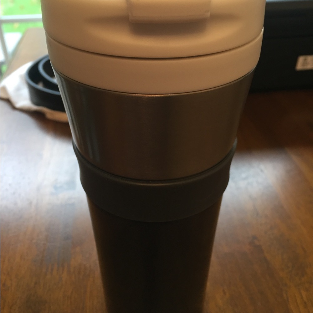 16oz. Travel mug- Starbucks
