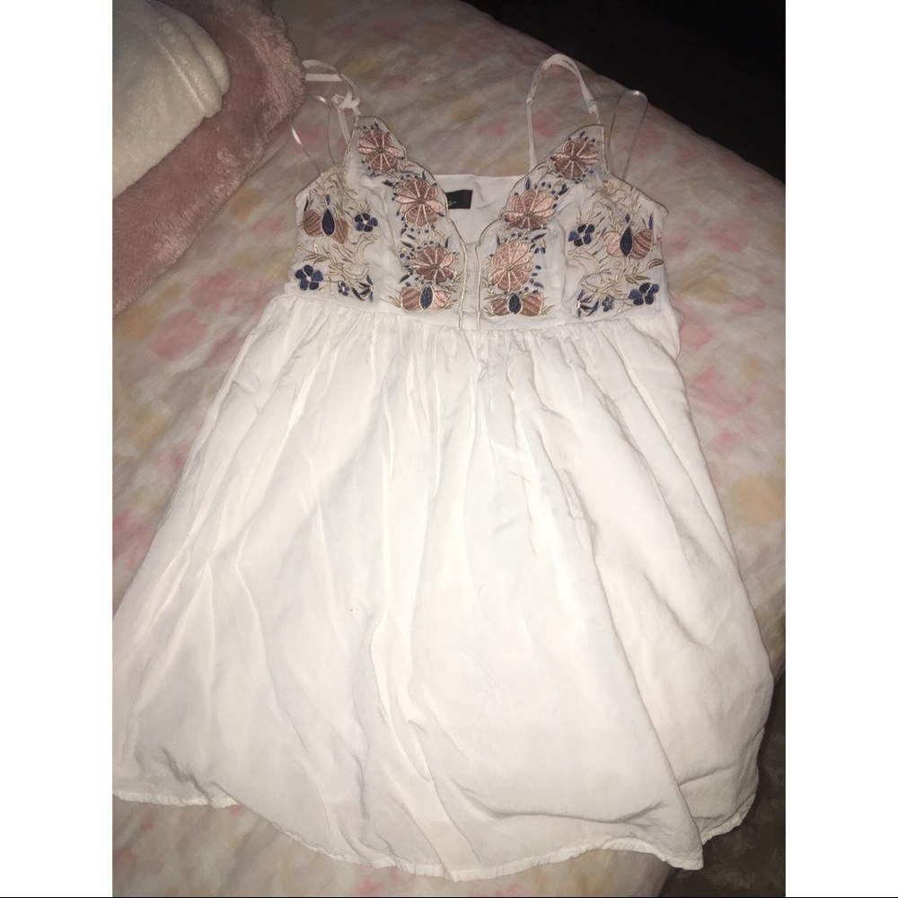 Lulu’s white dress!