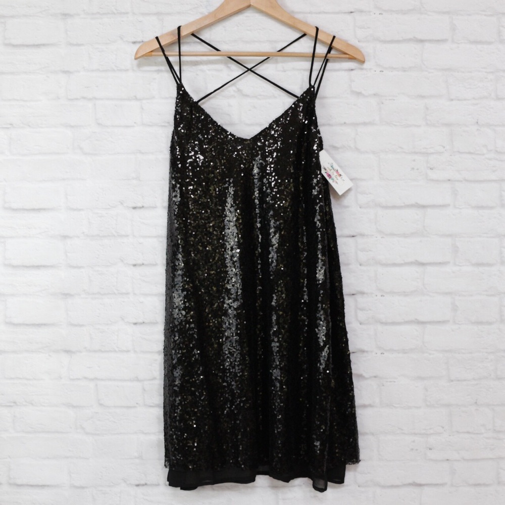 ‘Shimmer’ Sequin Dress - Picture 2 of 5