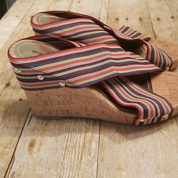 Madden Girl wedges. Nwot - Picture 3 of 5