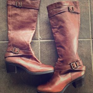 Brown Mossimo supply company boots