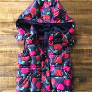 Girls 4T Gap Apple Print Hooded Puffer Vest