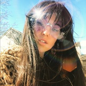 Meet your Posher, Becca