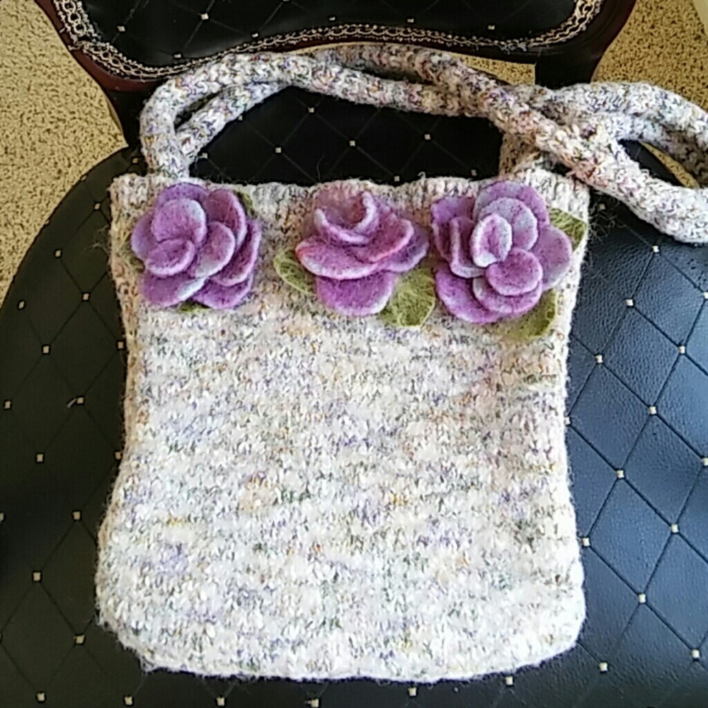 Knitted Handmade Shoulder Bag w Flower Details.