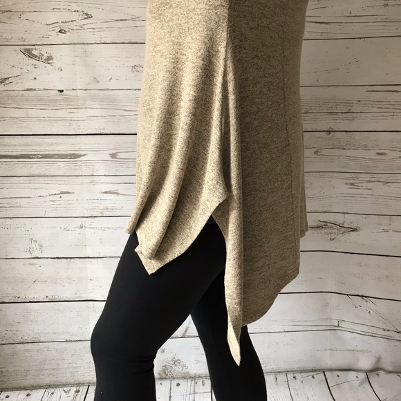 Marled Tan Tunic - Picture 3 of 3