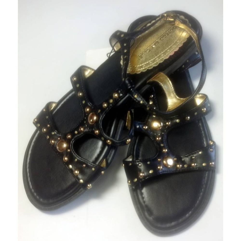 NWT Gold and Black Montego Bay Club Sandals