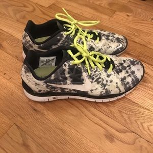 NIKE FREE tie dye