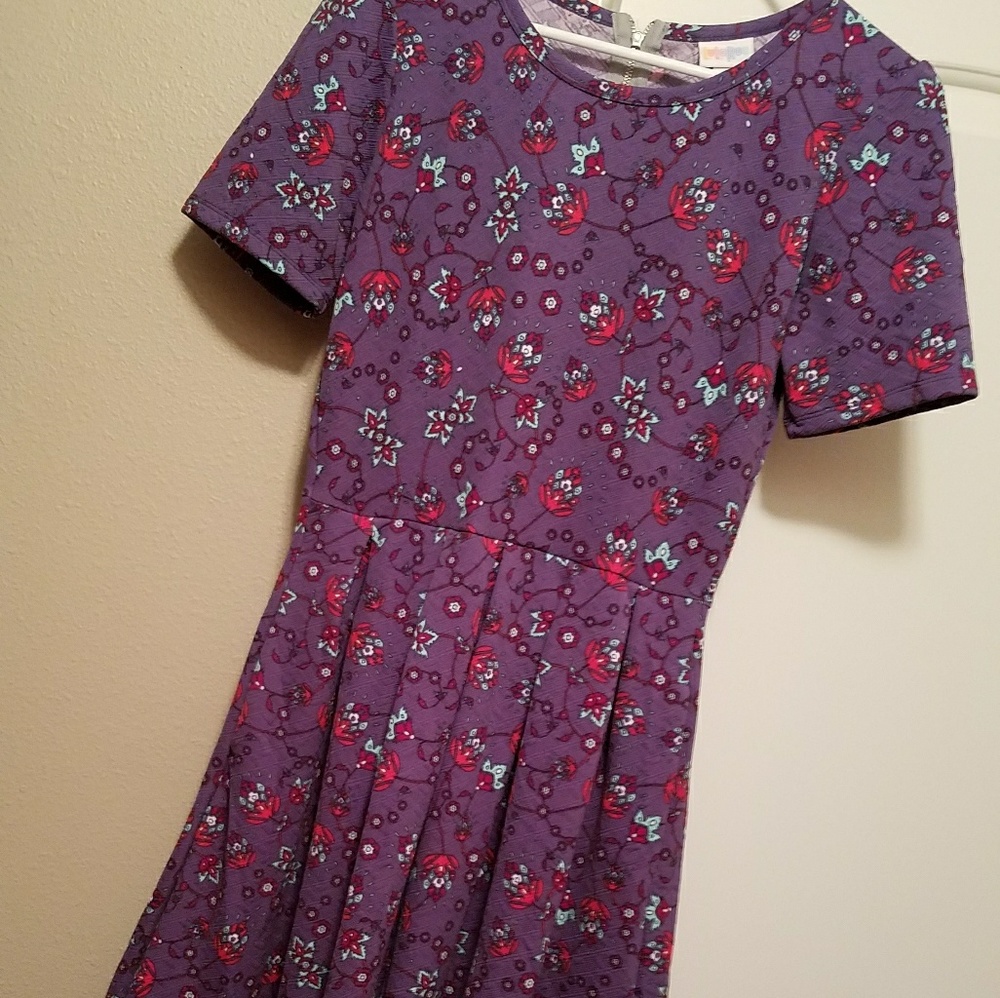 EUC multi color Amelia
