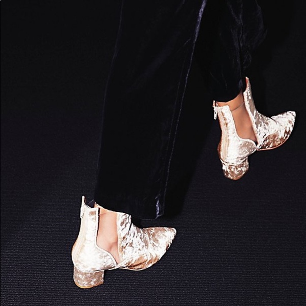 Jeffrey Campbell x Free People Velour Chelsea Boot