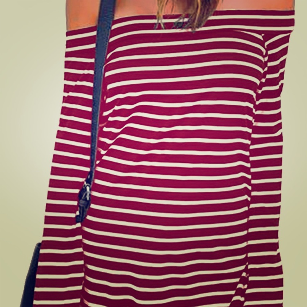 Off the shoulder long sleeve tee