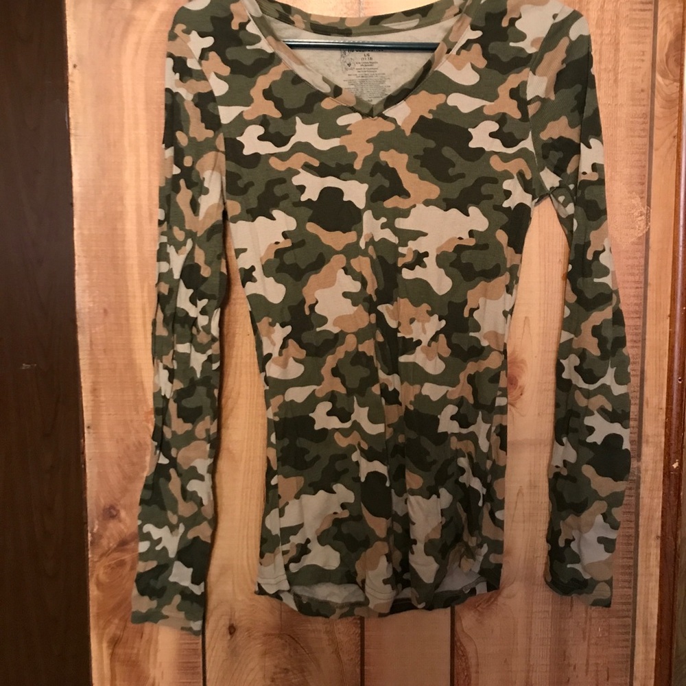 Long Sleeved Camo Print Top