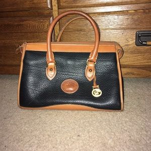 Vintage Dooney and Bourke classic satchel