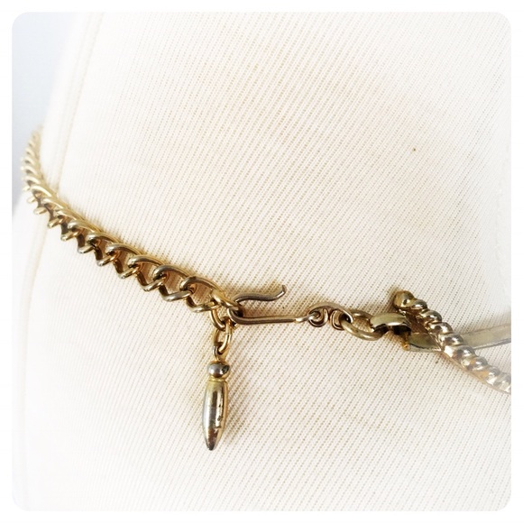 VINTAGE ~ Gold tone choker - Picture 2 of 2