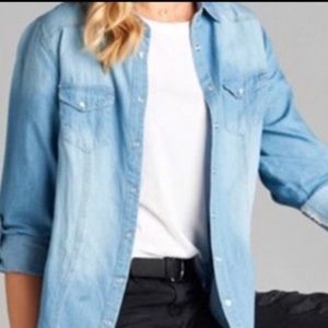 WILA Active USA blue button up shirt
