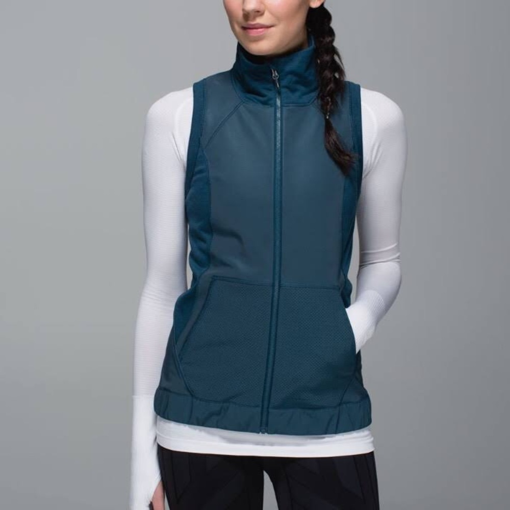 NWOT Lululemon Let’s Get Invisible Vest
