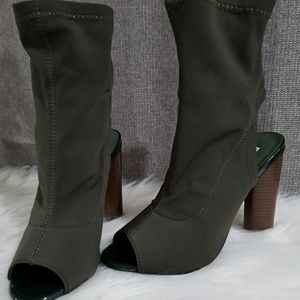 OLIVE BOOTIES