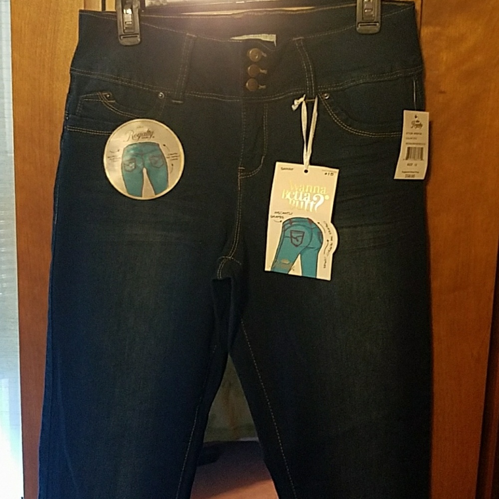 Jeans - Picture 2 of 2