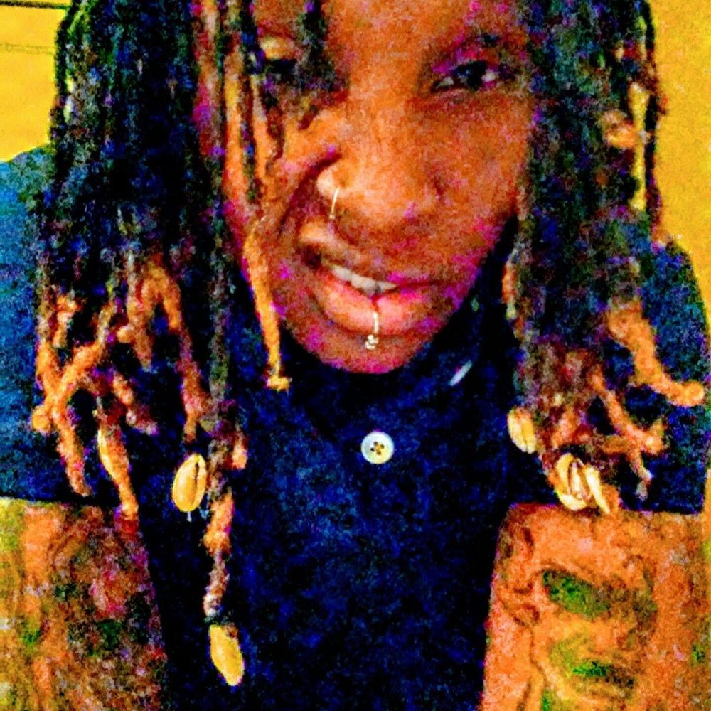 Meet your Posher, Tbaby