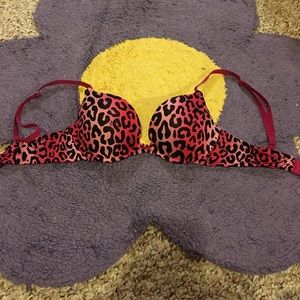 Victoria’s Secret pink bra