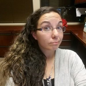 Meet your Posher, Angelica