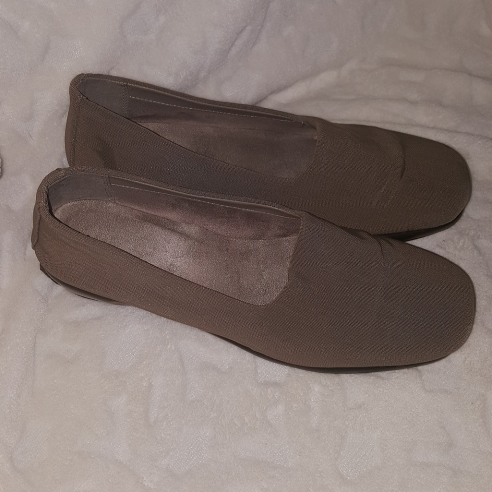 Aerosoles University Taupe Fabric Shoes Size 9