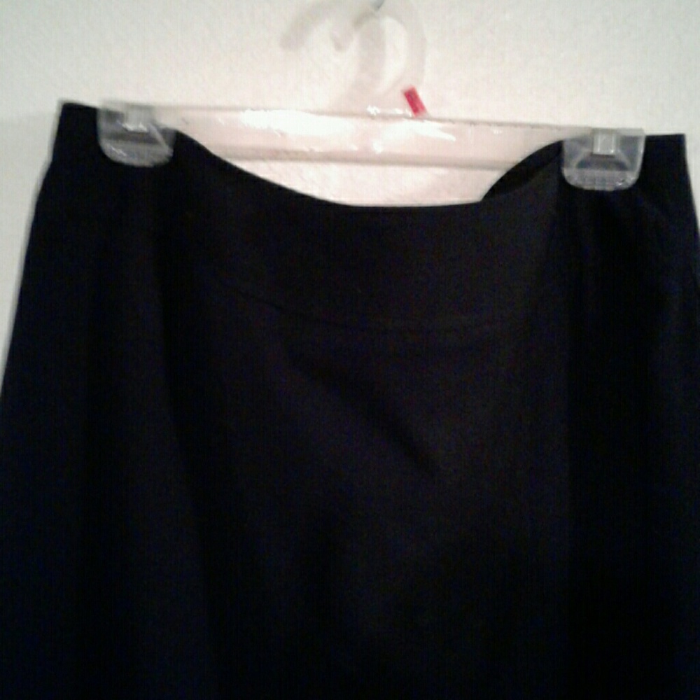 Skirt - Picture 2 of 4