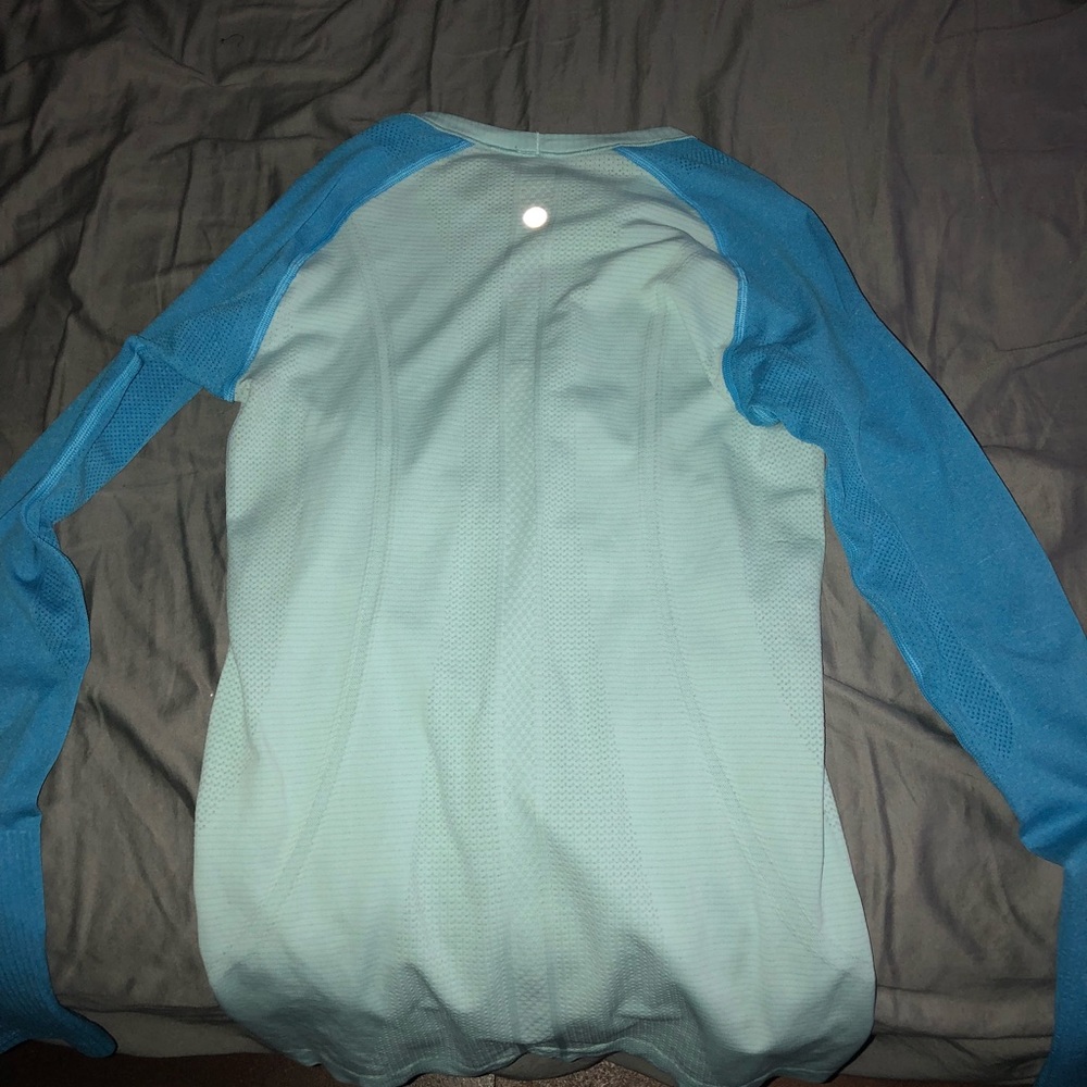 Lululemon Top- Blue