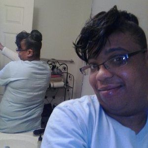 Meet your Posher, Kendra