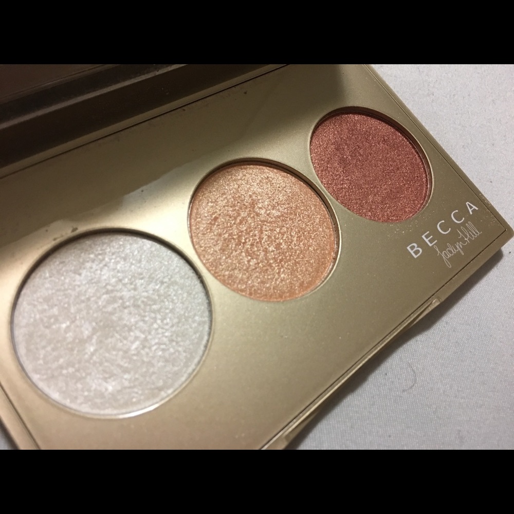 Becca pressed champagne glow trio by Jaclyn hill