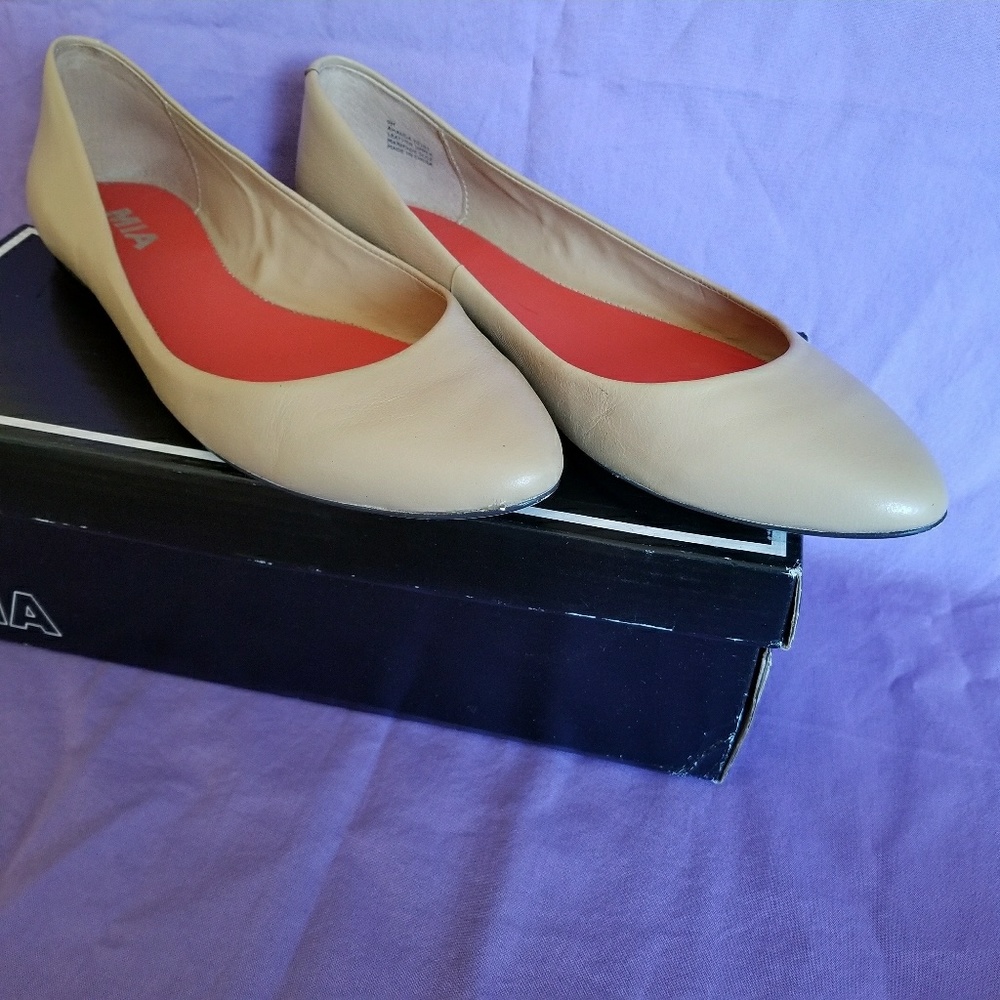 Mia Nude Flats