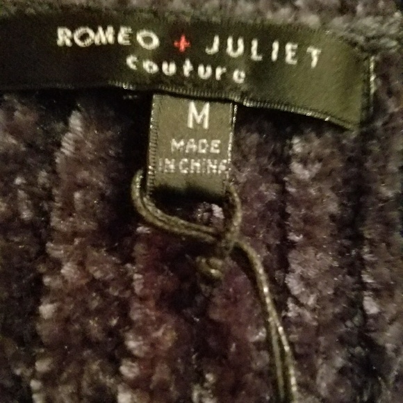LAST ONE AVAILABLE R and J Couture sweater - Picture 6 of 6
