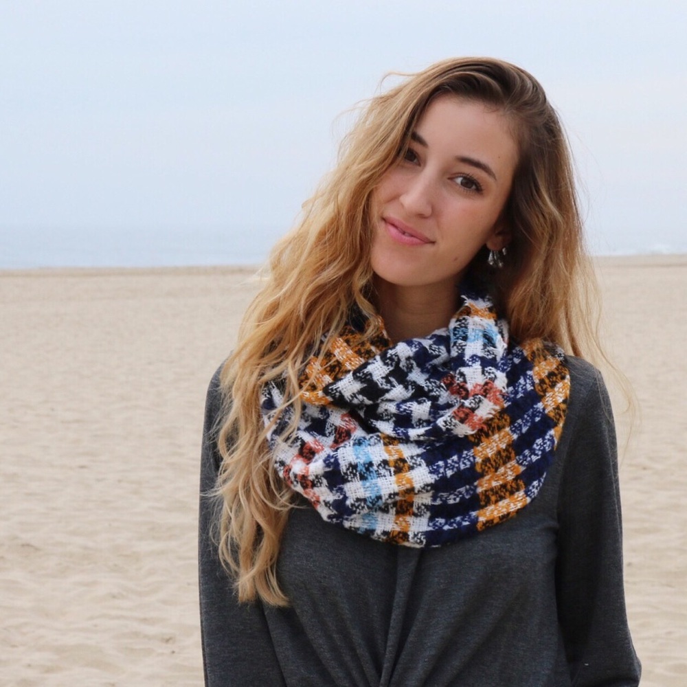 houndstooth scarf - Picture 1 of 4