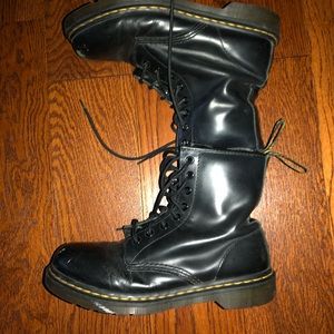 Dr Martens Black Leather