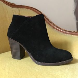 Women’s Black Booties Size 8.5 Lucky Brand Eesa