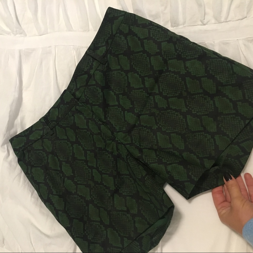 Green snake print shorts Michael Kors