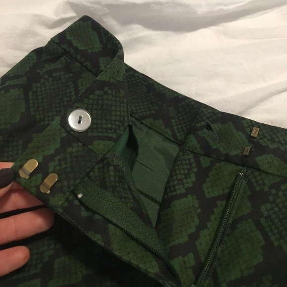 Green snake print shorts Michael Kors - Picture 2 of 5