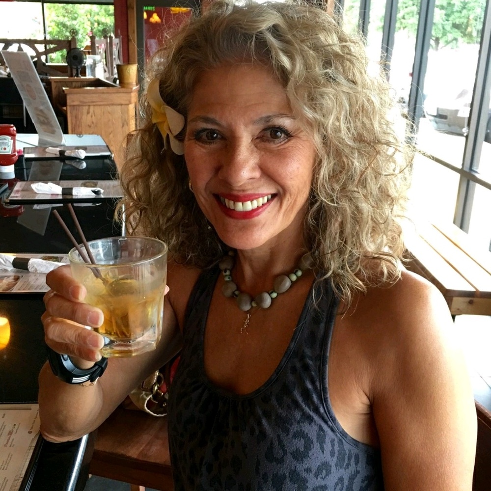 Meet your Posher, Lael