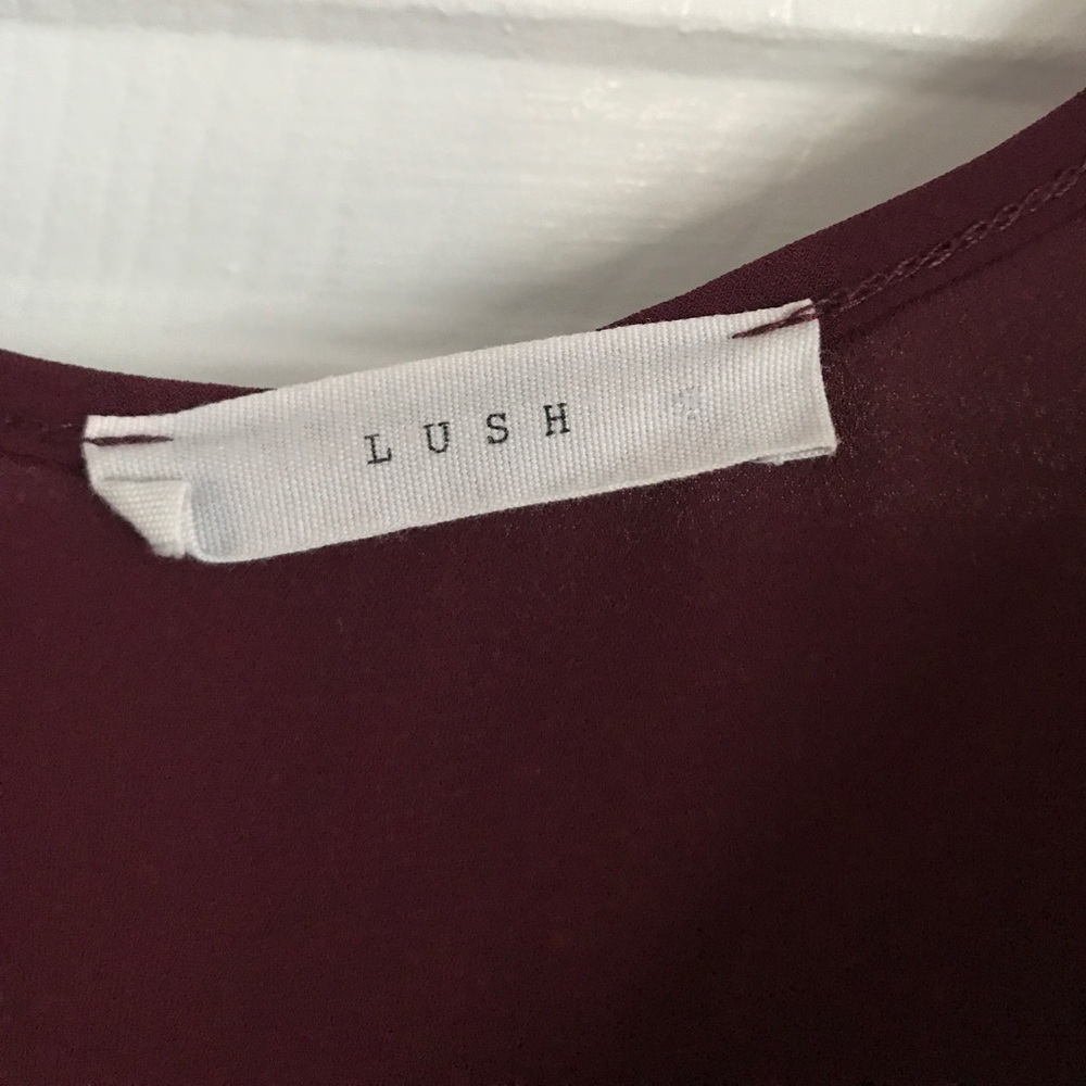 Lush top - Picture 2 of 2