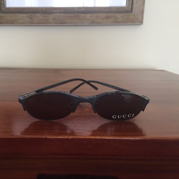 Gucci sunglasses - Picture 1 of 2