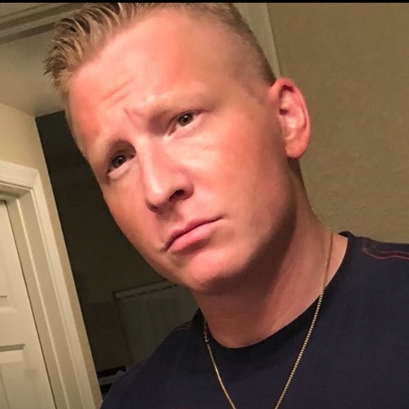 Meet your Posher, Boston - Picture 2 of 2