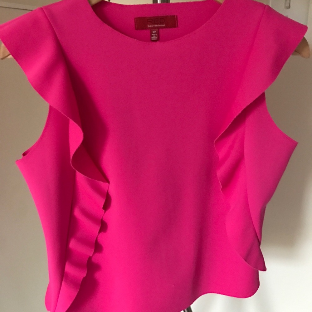 HOT Pink Saks Fifth Red Label Ruffle Top 💕🔥