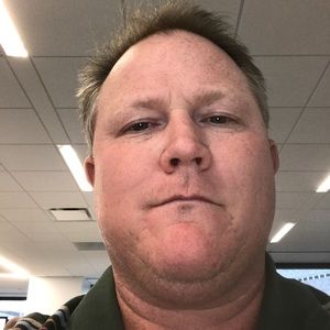 Meet your Posher, Dustin